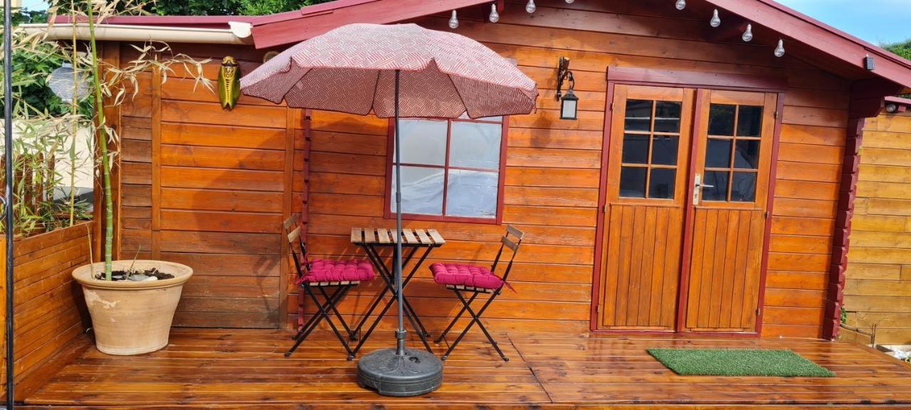 Le Chalet Des Dany Saint-Mamert-du-Gard Exterior photo