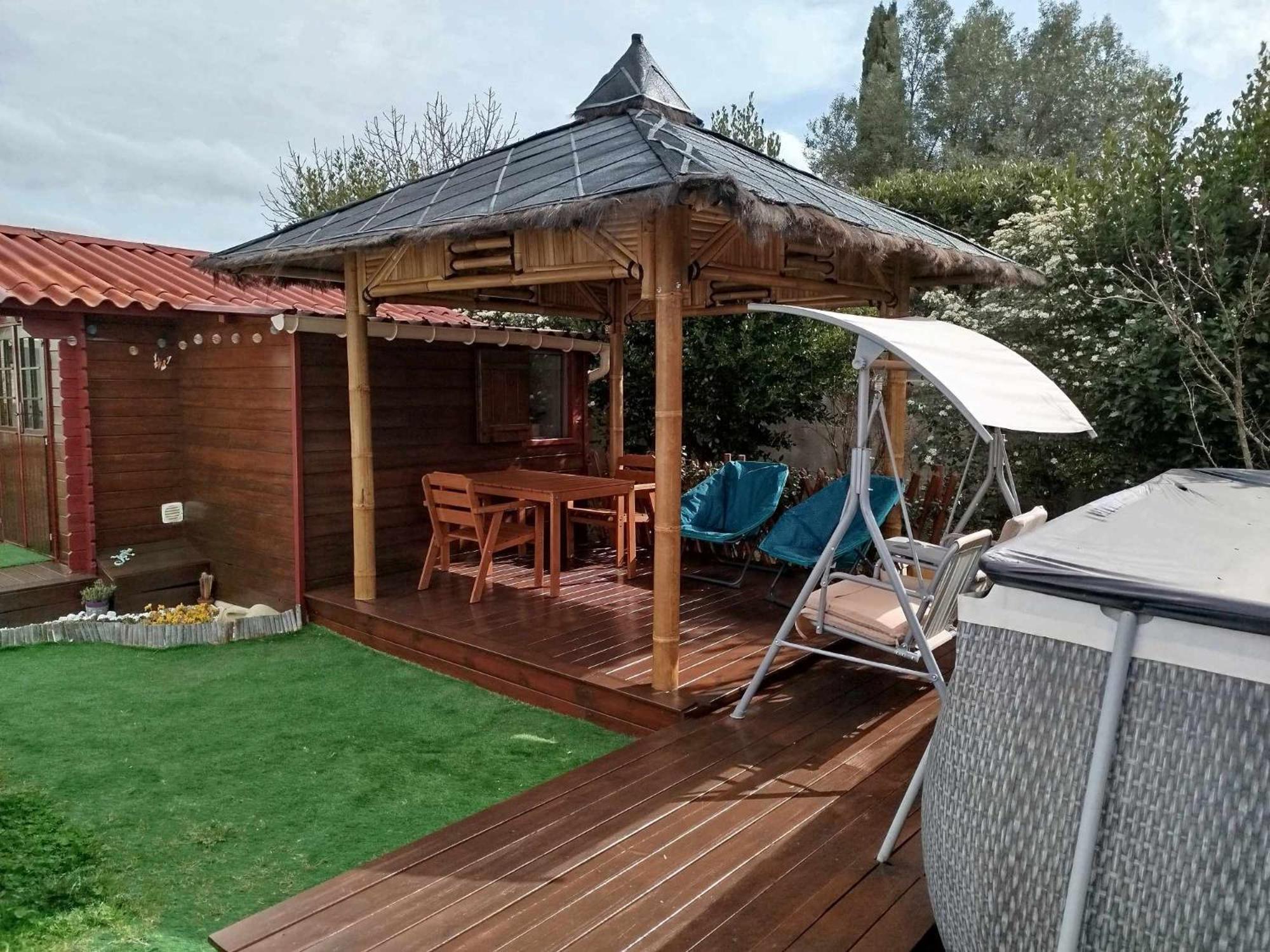 Le Chalet Des Dany Saint-Mamert-du-Gard Exterior photo